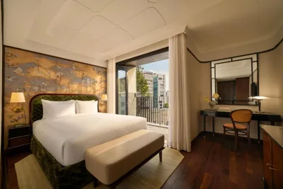 Premium Queen Room — Rêve Ho Chi Minh City, Vignette Collection by IHG